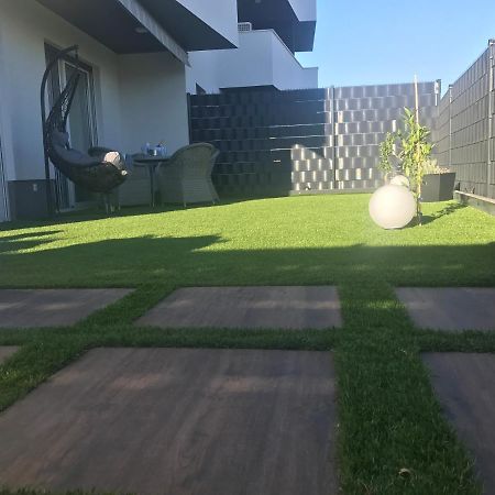 Hedonist-Luxury 2 Bedroom Apartment With Private Hot Tub, Garden And Free Parking Trogir Extérieur photo