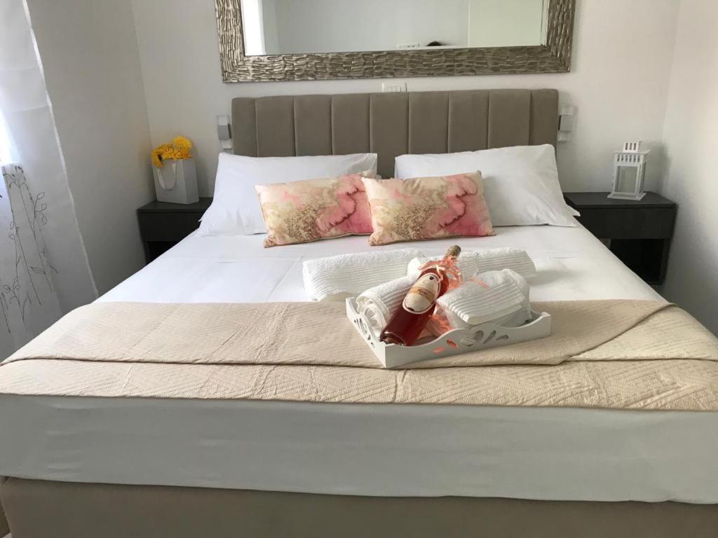 Hedonist-Luxury 2 Bedroom Apartment With Private Hot Tub, Garden And Free Parking Trogir Extérieur photo