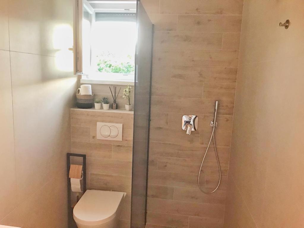 Hedonist-Luxury 2 Bedroom Apartment With Private Hot Tub, Garden And Free Parking Trogir Extérieur photo