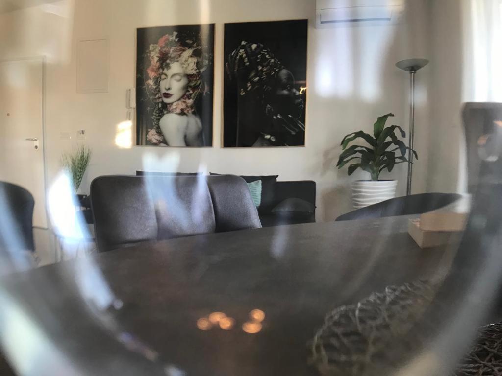 Hedonist-Luxury 2 Bedroom Apartment With Private Hot Tub, Garden And Free Parking Trogir Extérieur photo