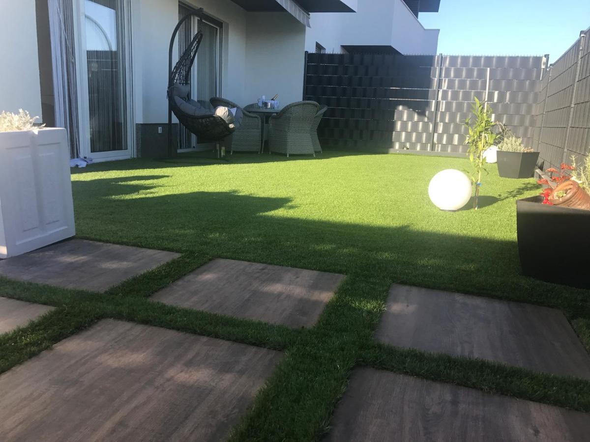 Hedonist-Luxury 2 Bedroom Apartment With Private Hot Tub, Garden And Free Parking Trogir Extérieur photo